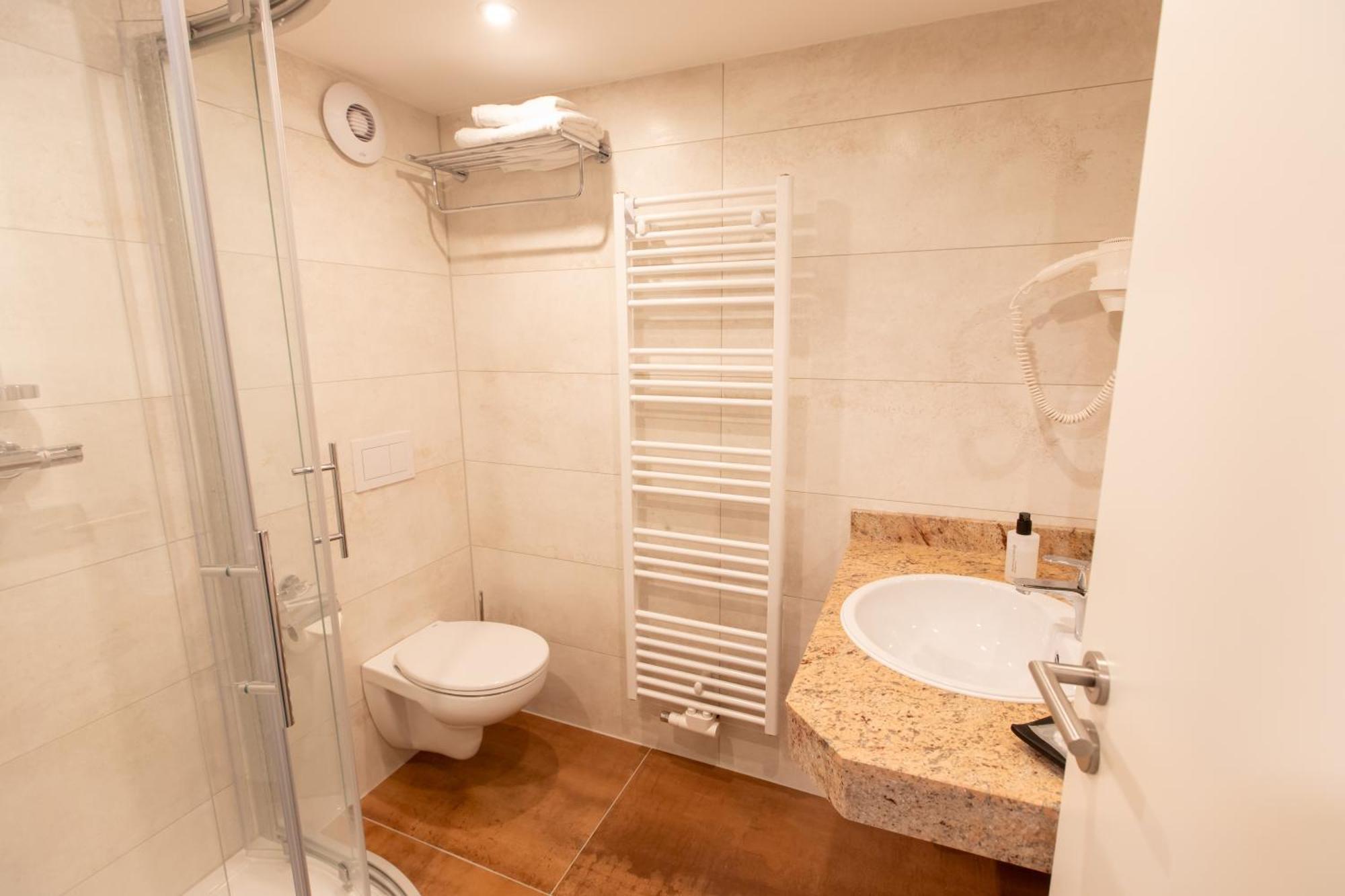Gose Hotel 3*